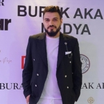 Burak Akan’dan yaza veda partisi