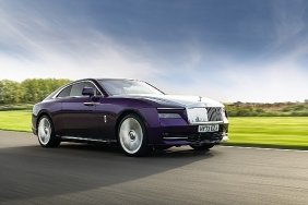 rolls-royce-motor-cars-istanbuldan-ustun-basari.jpg