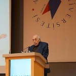 prof-dr-selcuk-erezden-gelecegin-hekimlerine-tavsiye.jpg