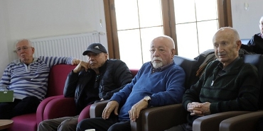 yas-almis-cankayalilarin-bulusma-noktasi-bahar-evleri.jpg