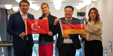 wilma-ellesten-turk-alman-is-koprusune-destek.jpg