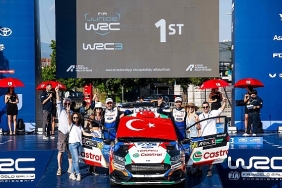 dunya-ralli-sampiyonasinda-jwrcde-ilk-turk-zaferi-ali-turkkan-tarihe-gecti.jpg