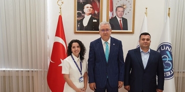ege-universitesinden-tubitak-destekli-yenilikci-saglik-teknolojisi-projesi.jpg