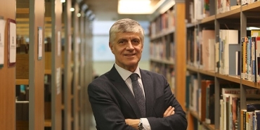 prof-dr-tayfun-uzbay-zayiflama-amaciyla-ister-gida-takviyesi-ister-baska-bir-ilac-olsun-ezbere-ilac-kullanilmaz.jpg