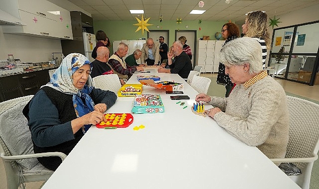 alzheimer-hastalari-ve-yakinlari-icin-guvenli-liman.jpg
