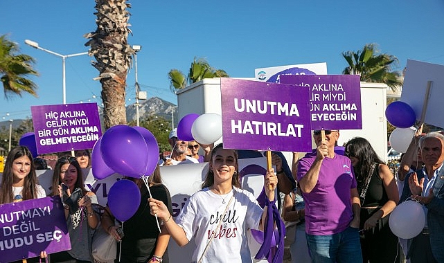 guzelbahcede-alzheimera-karsi-farkindalik-yuruyusu.jpg