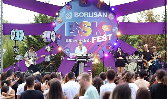 iskender-paydas-ve-orkestrasi-borusanlilar-icin-muhtesem-bir-konser-verdi.jpg