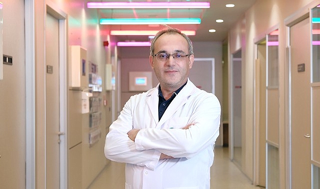 teknoloji-kullanimi-genc-yasta-boyun-fitigi-riskini-artiriyor.jpg