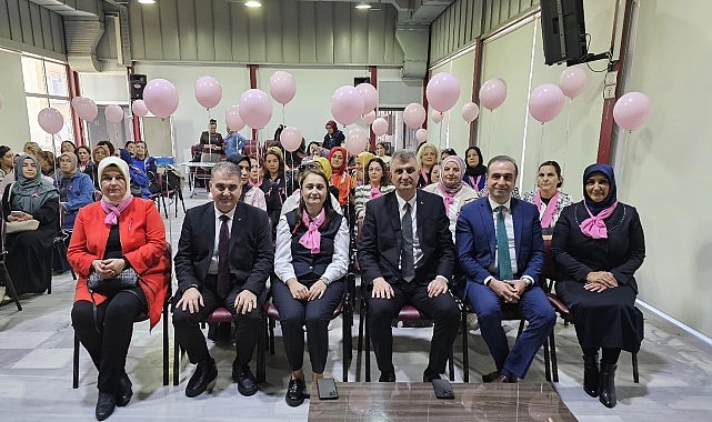 golcukte-meme-kanseri-farkindalik-paneli-yogun-ilgi-gordu.jpg