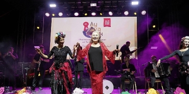 suzan-kardesten-ayvalikta-balkan-ruzgari.jpg