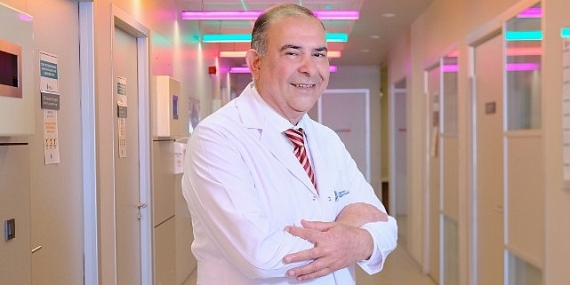 yuz-felci-hafife-alinmamali-kulak-cevresindeki-kabarciklar-tehlike-isareti.jpg