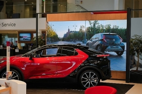 samsung-toyota-ile-is-birligini-genisletiyor.jpg