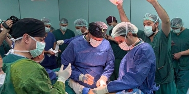 meniskus-cerrahisinde-turkiyede-bir-ilk-deude-gerceklesti.jpg