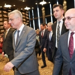 Sağlık Bakanı Memişoğlu Anne Baba Adayları ile “İlk Adım Ebe Gebe Okulu Aile Buluşması”nda Bir Araya Geldi