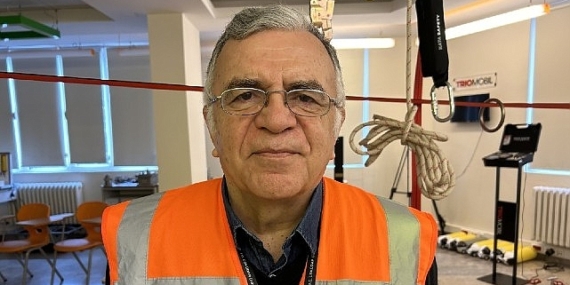 kurban-kesimini-mutlaka-isi-bilen-kasaplar-yapmali.jpg