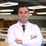 dr-ogr-uyesi-akin-torun-uyardi-kalp-krizi-artik-gencleri-de-tehdit-ediyor.jpg