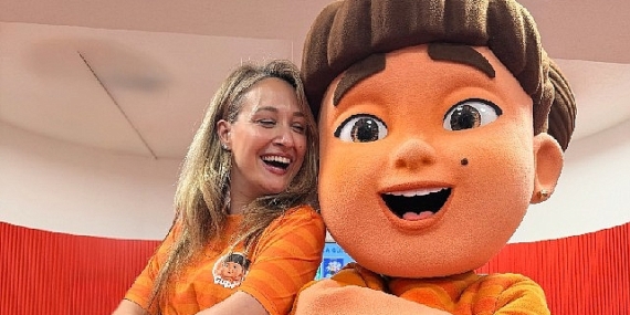 gupi-ve-gulmeyen-kralin-sinema-macerasi-basliyor.jpg