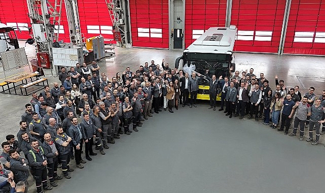 otokar-uretimi-ilk-mercedes-benz-conecto-otobus-banttan-indi.jpg