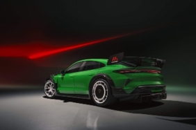 pirelli-p-zero-trofeo-rs-donanimli-porsche-taycan-turbo-gt-manthey-kiti-ile-nurburgring-rekorunu-kirdi.jpg