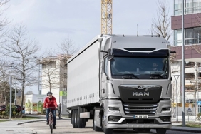 man-driving-people-partner-sloganiyla-eylul-ayindaki-iaa-transportation-2026da.jpg