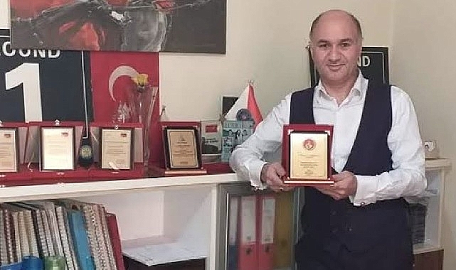 taner-adiguzelin-sanat-dunyasindaki-30-yillik-yolculugu.jpg
