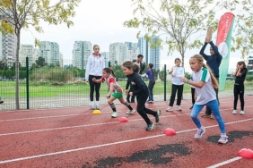 Karşıyaka’da 7’den 77’ye bayram coşkusu